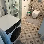 2 In 100 Sqm