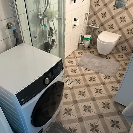 2 In 100 Sqm