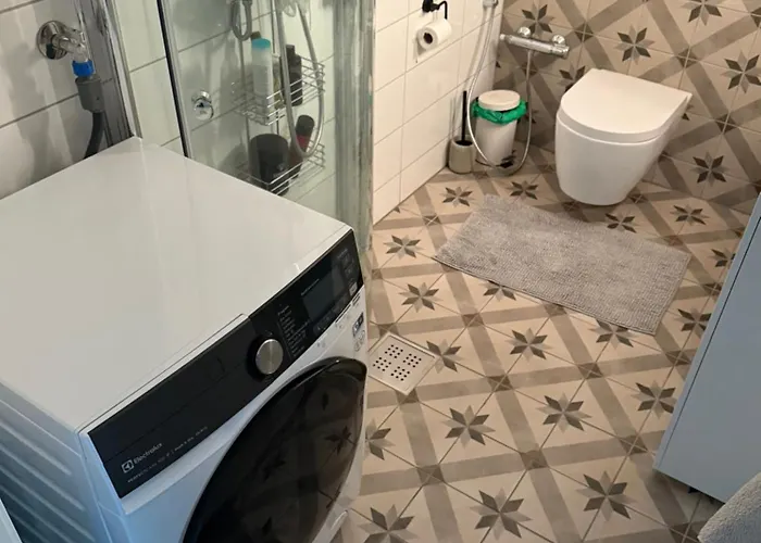 2 In 100 Sqm