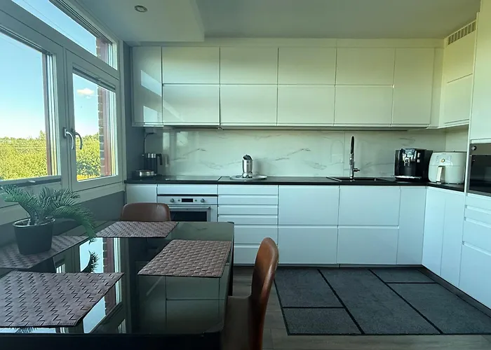 2 In 100 Sqm Panzió